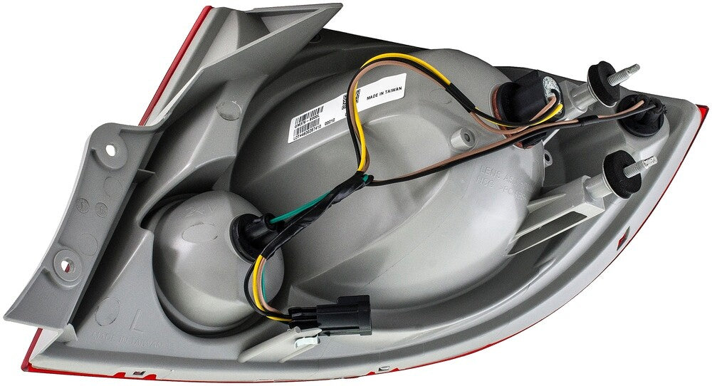 2005-2008 PONTIAC G5 CHEVROLET COBALT DRIVER LEFT REAR QUARTER MOUNTED TAIL LAMP1